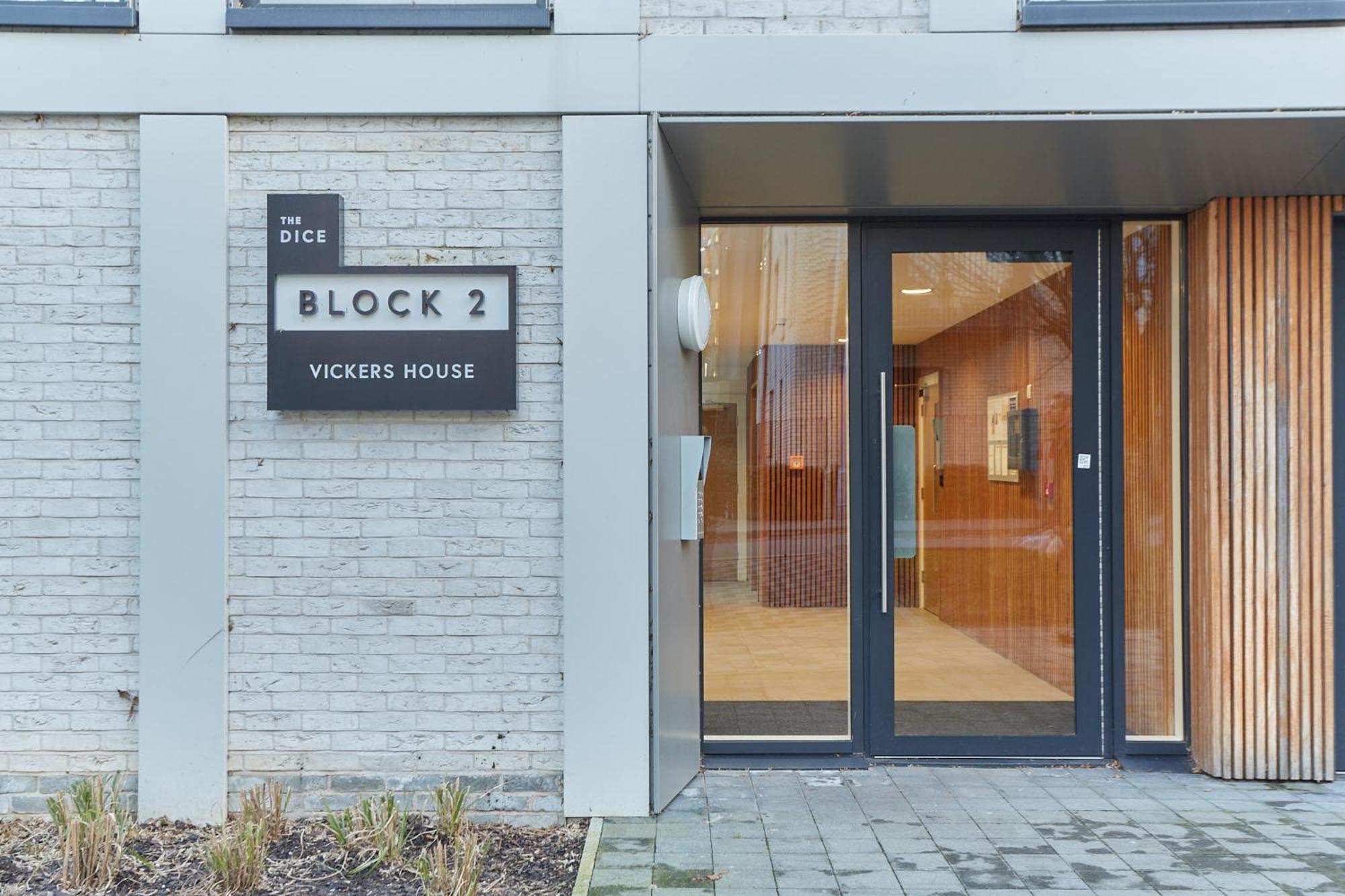Vick'S House With Parking And Ev Chrgr Apartment Uxbridge Exterior photo
