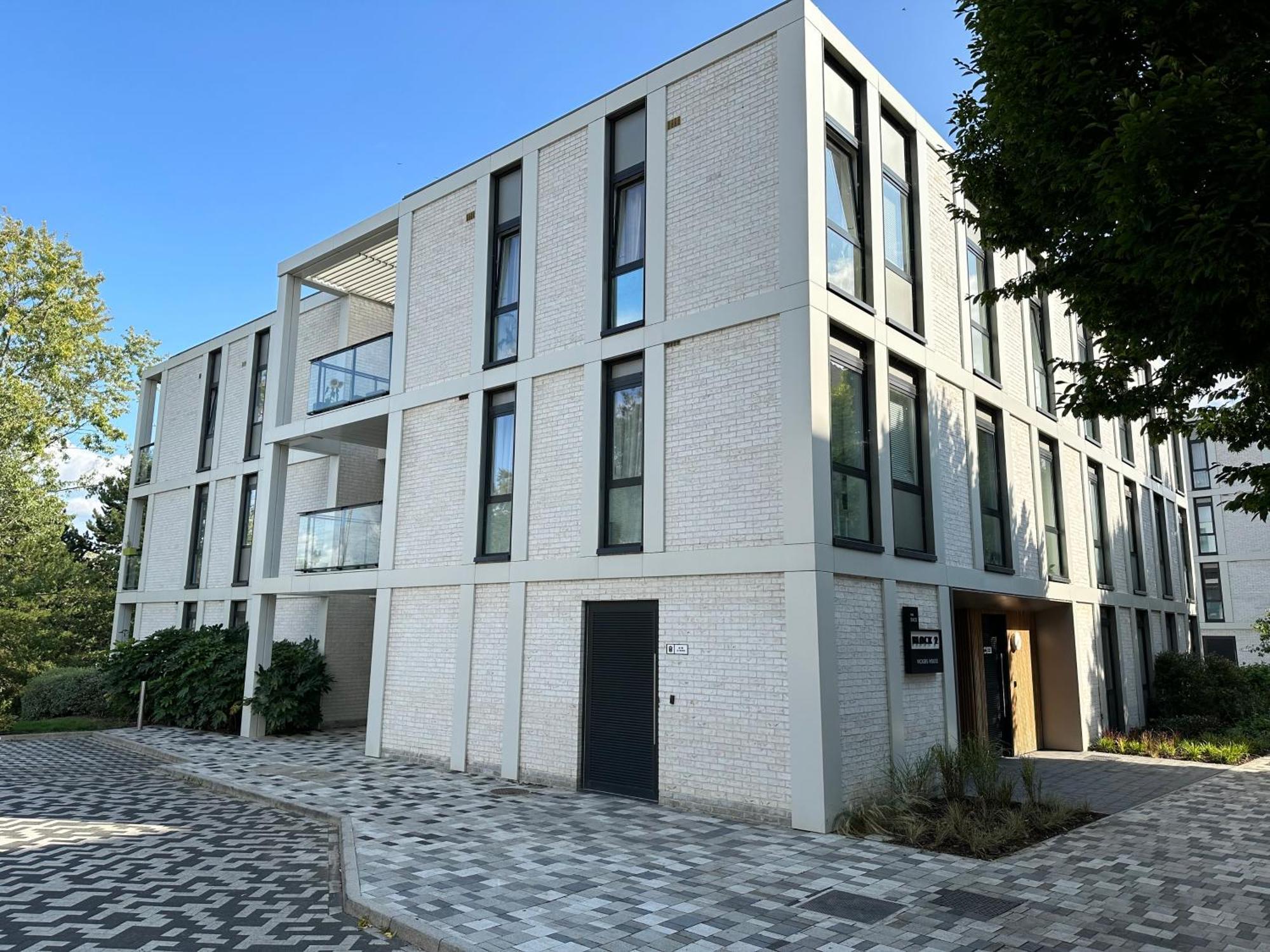 Vick'S House With Parking And Ev Chrgr Apartment Uxbridge Exterior photo